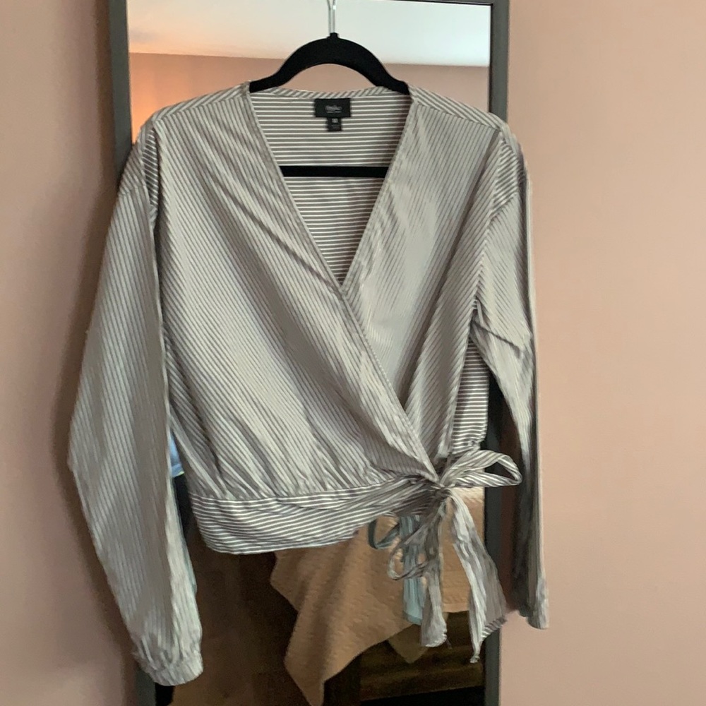 Wrap tie crop shirt